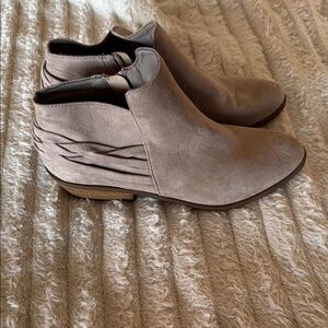 Qupid Taupe Ankle Booties